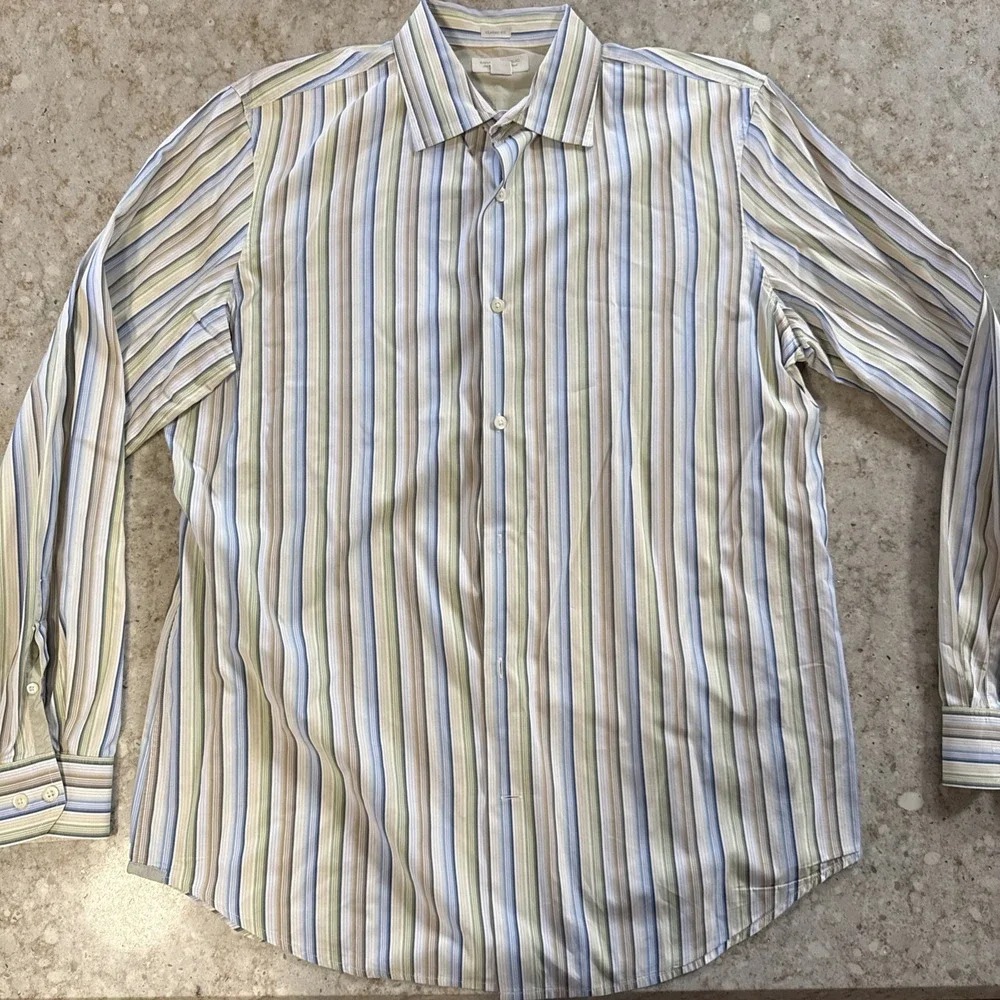 Banana Republic Men's Button Down Shirt‎ 16-16 1/2 Large.